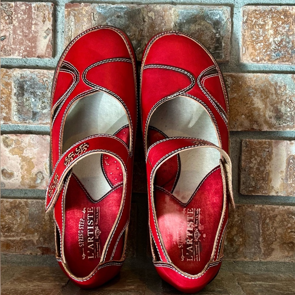 L’Artiste Spring Step Sugar Mary Jane Red Women’s 10